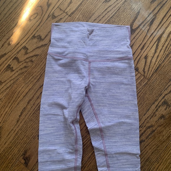 Lululemon Wunder Under Light Pink Leggings size 4 - Picture 7 of 7